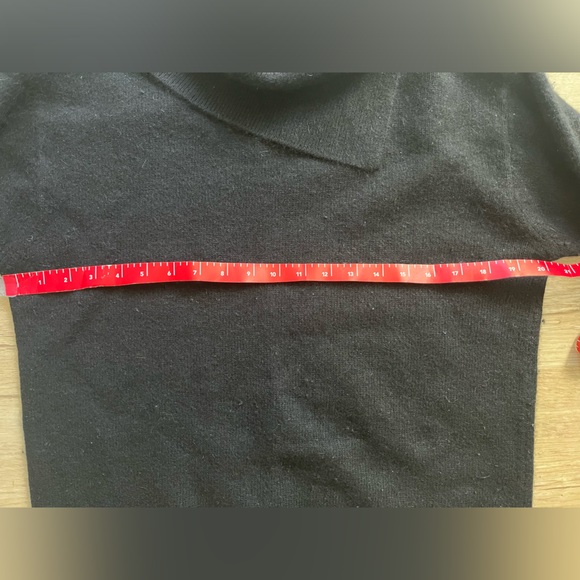 Talbots Black Angora & Lambswool Pullover Timeless Classic Sweater size M - Picture 7 of 8